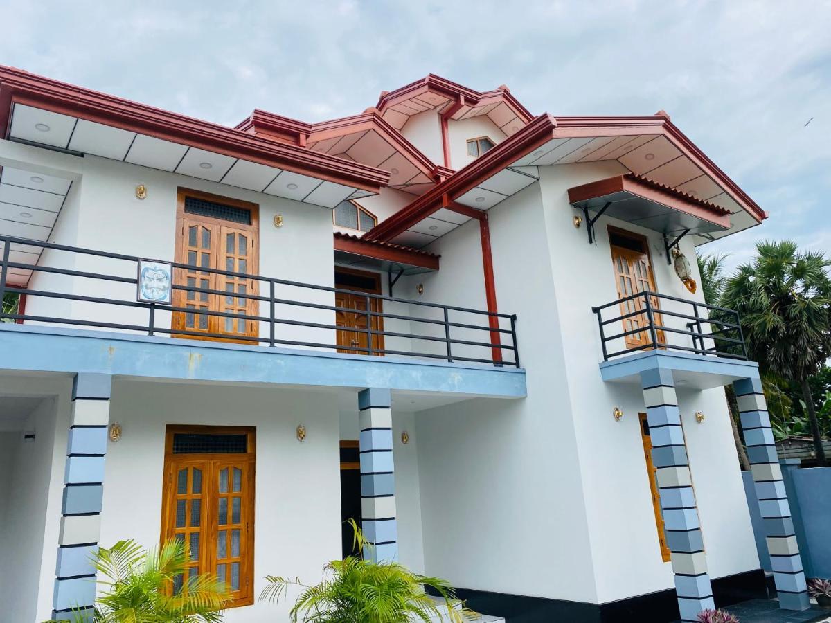 Sunset Holiday home Mullaittivu
